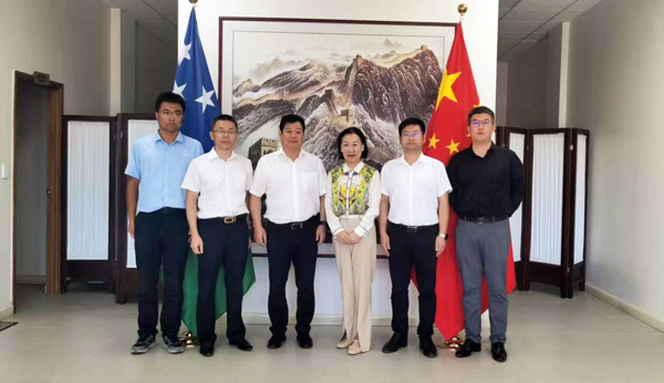 集团董事长王元旦一行视察所罗门群岛项目建设情形 并拜会中国驻所使馆李庆华参赞